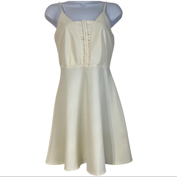 NWT beautiful dress - Picture 1 of 7
